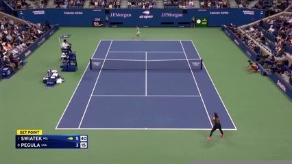 US Open - Swiatek rejoint le dernier carré en éliminant Pegula