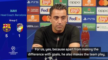 Скачать видео: Xavi hails 'spectacular' Lewandowski after hat-trick milestone