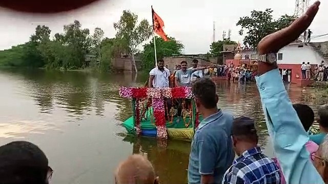 जलझूलनी एकादशी पर निकले देवविमान, नदी के तटों और तलाबों पर हुआ जलवा पूजन