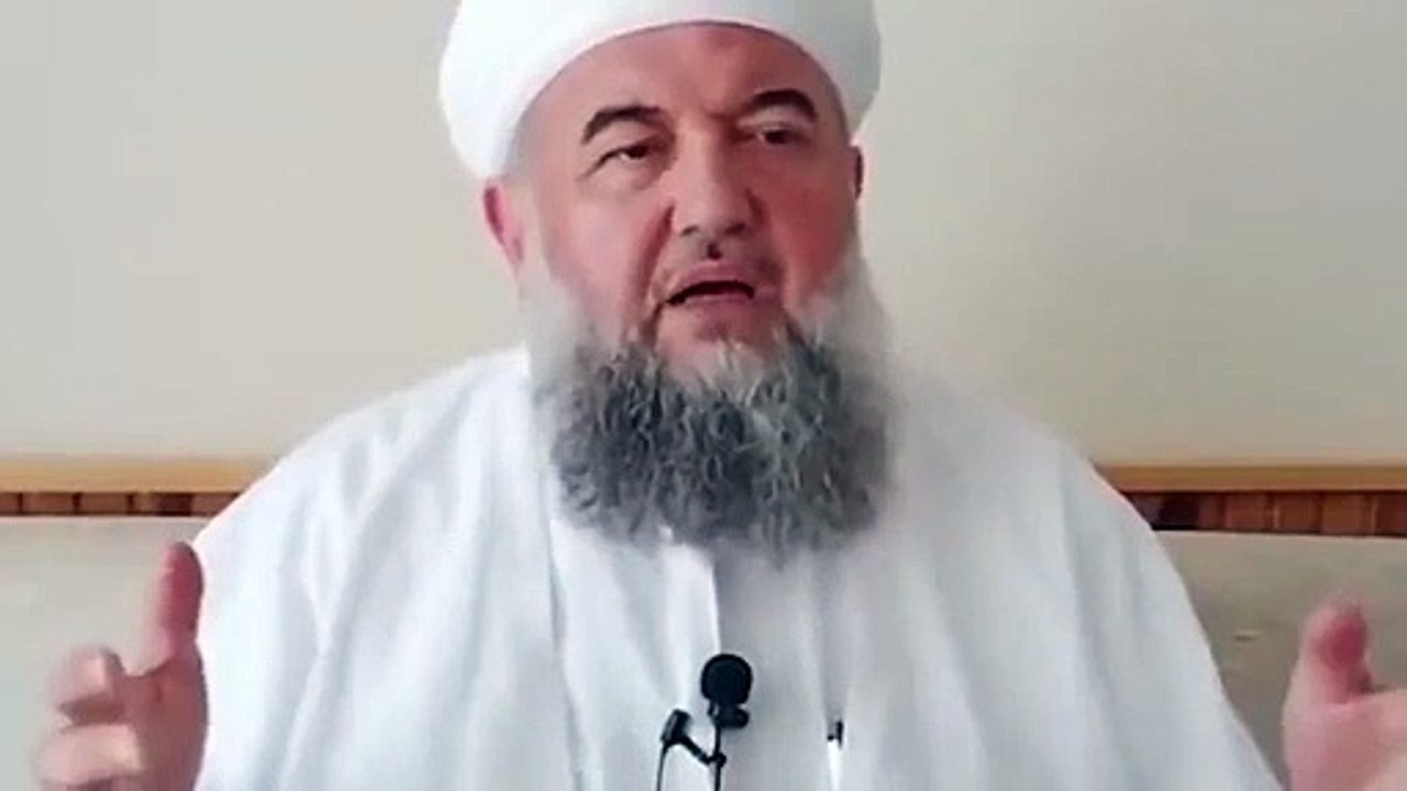 İsmailağa cemaati hocalarından Mesut Demir: Kürtaj aldı başını gidiyor, Ege'de deprem bitmiyor
