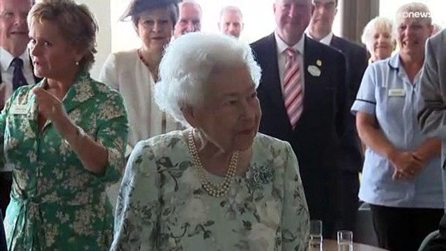 Médicos de Isabel II estão preocupados e Rainha é colocada em observação