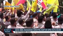 Demo Tolak Kenaikan Harga BBM, Mahasiwa Sweeping Kantor DPRD Kota Kediri