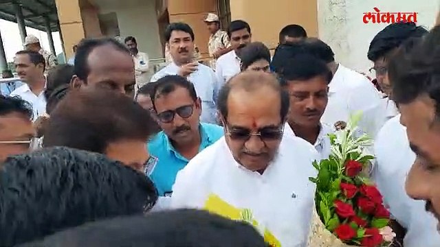 मंत्री राधाकृष्ण विखे पाटील जळगाव दौऱ्यावर