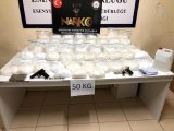 Son dakika haberi... Esenyurt'ta uyuşturucu operasyonu: 50 kilo metamfetamin ele geçirildi