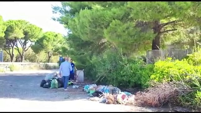Villafranca, ripulito il parcheggio Divieto ma c'è subito il primo incivile
