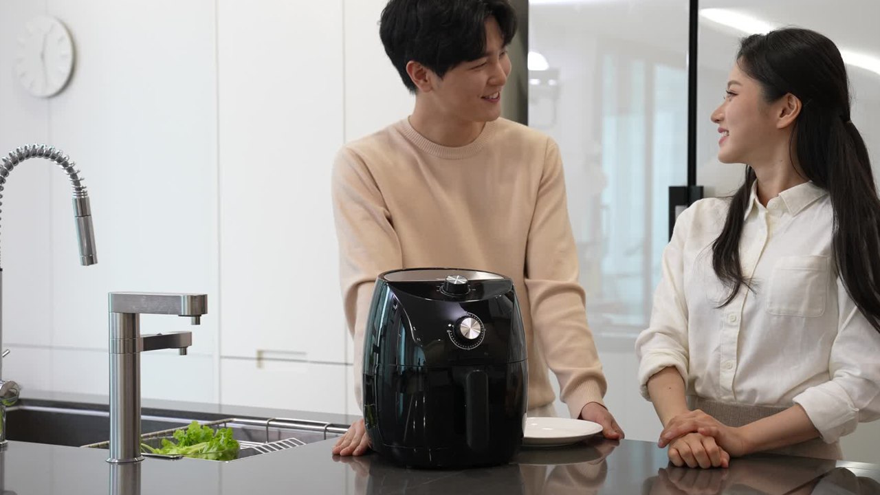 Are air fryers worth the hype? Here's how they can help you save