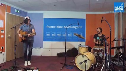 GUILLO accompagné par Olivier Pelfigues,  "Victime de la mode"