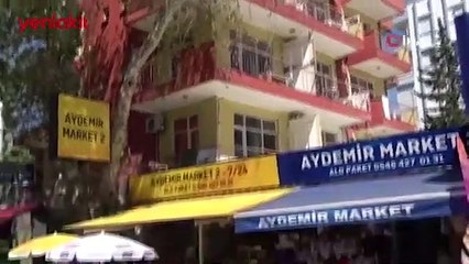 Üst kattan marketin içine düştü! Yürekleri ağza getiren anlar kamerada