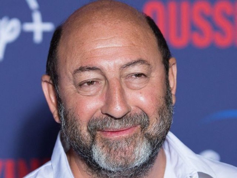 "Enlève tes lunettes pour mieux voir les daubes", "Les gens arrivent tout juste à se payer à manger", Kad Merad lynché après son passage dans "...