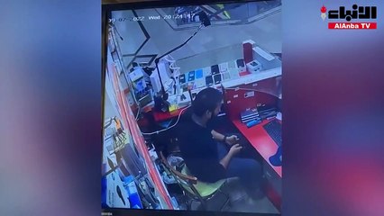 سلباً «ذكياً» وهرباً على مركبة «دليفري» مسروقة