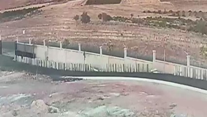 İki kişinin yaralandığı trafik kazası kameraya yansıdı