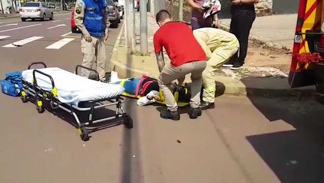 Três veículos se envolvem em colisão no cruzamento da Rua Paraná com Barão do Rio Branco