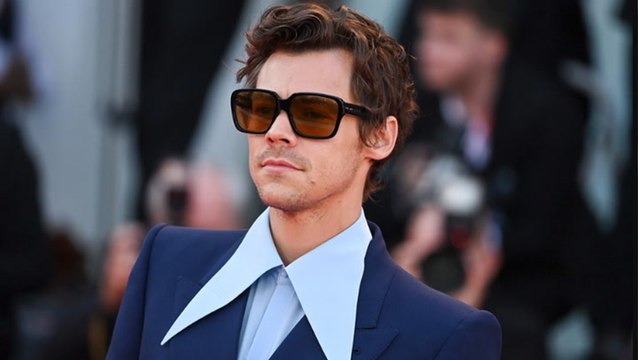 Harry Styles Says He ‘Popped Very Quickly to Venice to Spit on Chris Pine’ During NYC Show | Billboard News