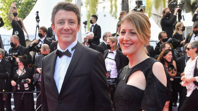 GALA VIDEO - Benjamin Griveaux et sa femme Julia Minkowski : leur sortie remarquée en amoureux