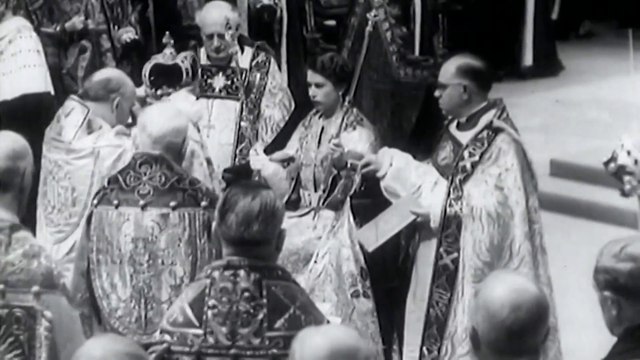 تعرف على محطات في حياة الملكة الراحلة إليزابيث الثانية