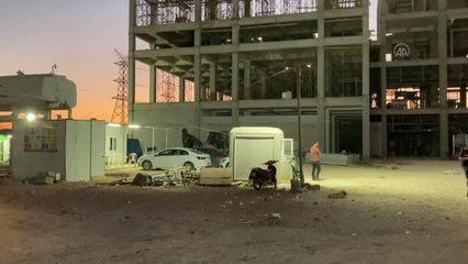 Gaziantep haber: GAZİANTEP - Gaziantep'te inşaatta düşen çelik platformun altında kalan 1 işçi öldü, 4 işçi yaralandı