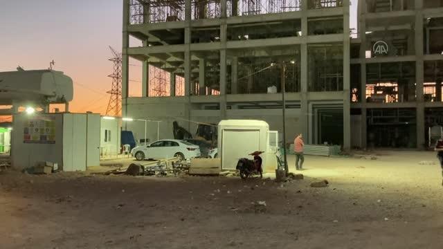 Gaziantep haber: GAZİANTEP - Gaziantep'te inşaatta düşen çelik platformun altında kalan 1 işçi öldü, 4 işçi yaralandı