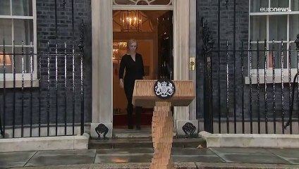 La premier britannica Truss: "Elisabetta era la nostra roccia, Dio salvi il Re"