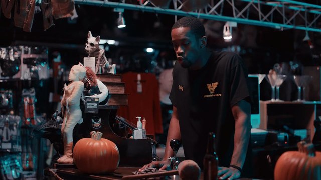 Terrifier 2 - Official Trailer (2022) David Howard Thornton, Lauren LaVera