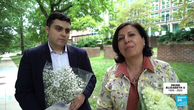 Décès d'Elizabeth II : à Washington, de nombreux Américains rendent hommage à la reine