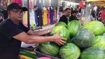 Instant Fresh Watermelon Juice in Kuala Lumpur   Refreshing Watermelon Juice   Malaysian Street Food