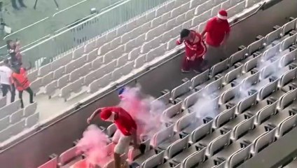 OGC Nice - Cologne: un hooligan parisien tombe de 5 mètres