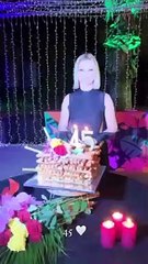 Cristina Ferreira faz discurso durante festa de aniversário