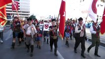 İzmir'in kurtuluşunun 100. yılına 350 metrelik Türk bayrağı