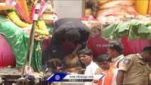 Welding Works At Khairatabad Bada Ganesh  | Khairatabada Ganesh Shobha Yatra  |  V6 News (1)