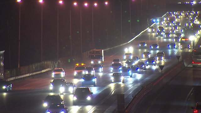 연휴 첫날 고속도로 정체 해소...대체로 소통 원활 / YTN