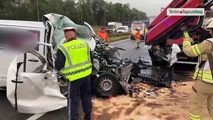 Verkehrsunfall mit Verletzung auf der A12, Höhe Kundl