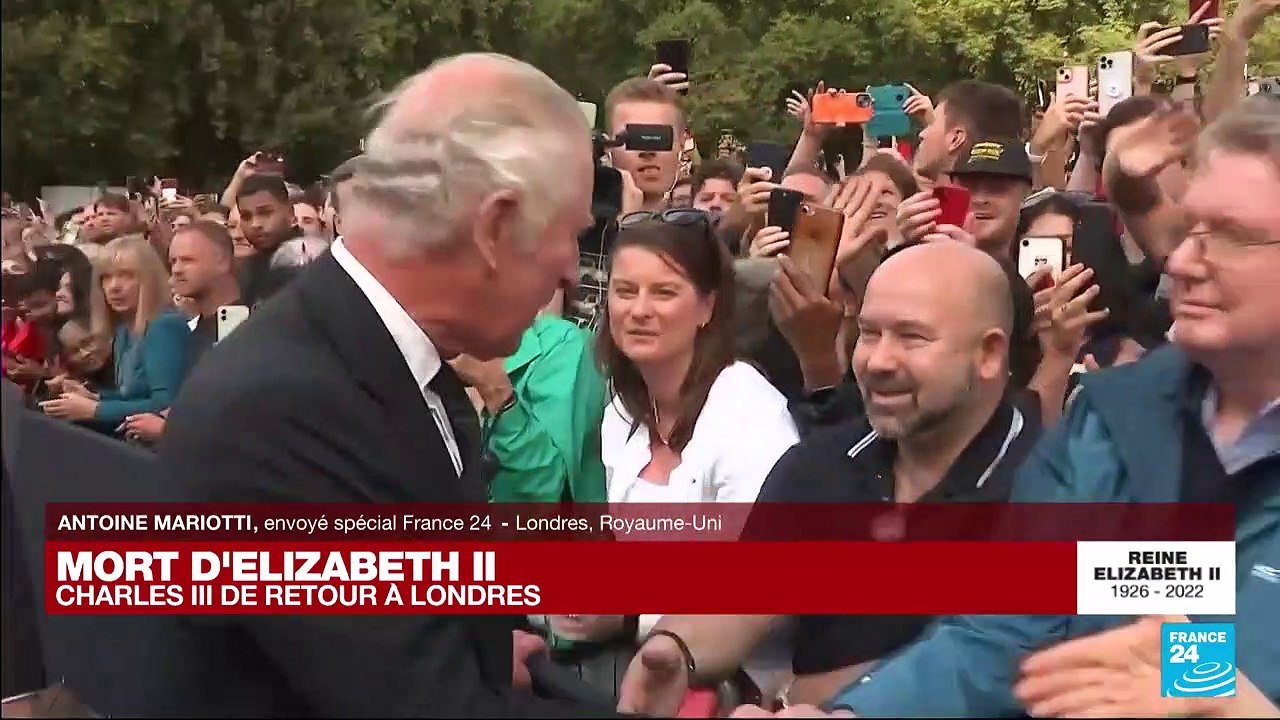 Royaume-Uni : l'arrivée de Charles III à Buckingham Palace au son de "God save the King"