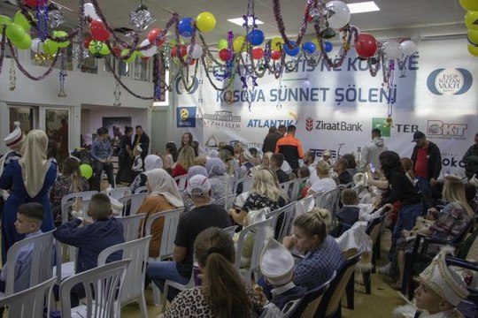 Kosova'da toplu sünnet şöleni düzenlendi