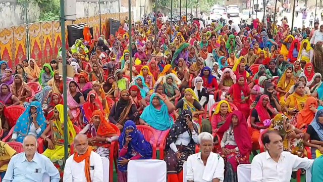 शहरी रोजगार गारंटी योजना की शुरुआत, पहले दिन 400 को मिला काम