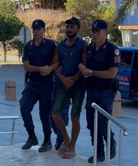 Antalya haberi! Alanya'da ev arkadaşını öldürdüğü iddia edilen zanlı yakalandı