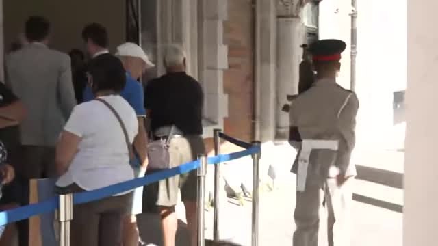 La Roca también llora la muerte de la Reina Isabel II