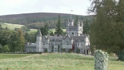 تعرف على قلعة بالمورال التي توفيت فيها الملكة إليزابيث