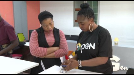 Lo smartphone a comando vocale pensato per gli analfabeti