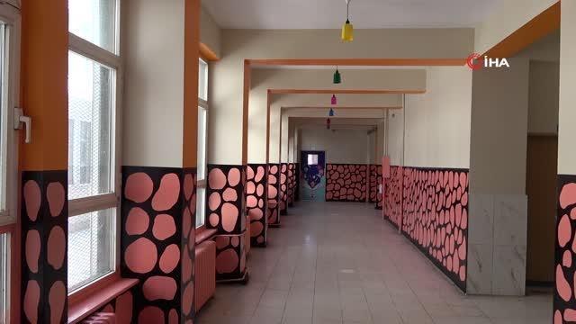 Bitlis gündem haberi: Bitlis'te 87 bin 827 öğrenciye ücretsiz ders ve kaynak kitabı