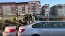 İstanbul'da metrobüs kazası! 4 yaralı var