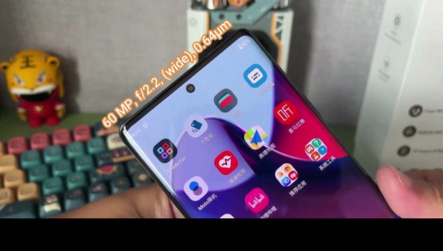 Motorola Edge 30 Ultra unboxing and detailed review