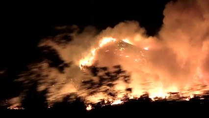 El fuego arrasa el pulmón verde de Ceuta