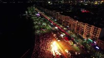 İzmir, 100'üncü yılını İzmir Marşıyla kutladı!
