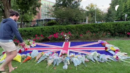 Ciudadanos de todo el mundo recuerdan a la reina Isabel II