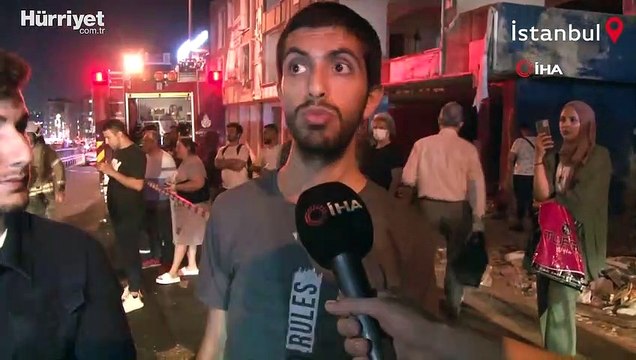 Metrobüs güzergahında insan seli: Saatlerce yol yürüyerek evlerine gittiler