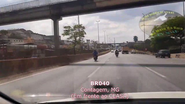 Carregando ESCADA na MOTO a mais de 80km/h na BR040 - Ceasa / Contagem - MG