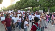 تظاهرة في تونس للمطالبة بإطلاق سراح الصحافي غسان بن خليفة