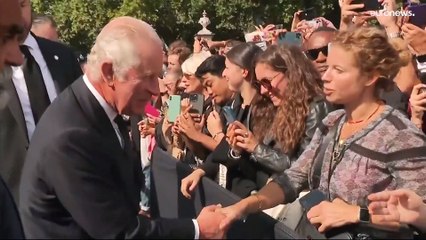 "Liebste Mama, mögen die Engel über deine Ruhe wachen"