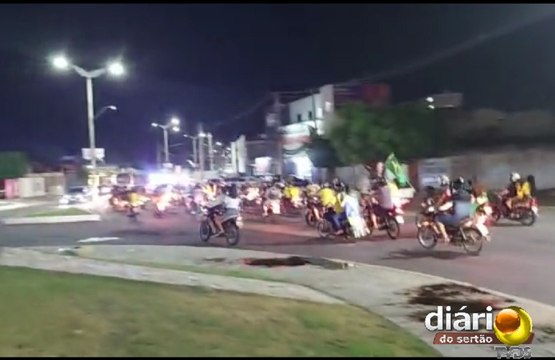 Apoiadores de Bolsonaro fazem carreata em Cajazeiras no Bicentenário da Independência