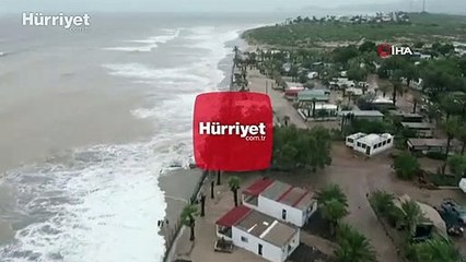 Kay Kasırgası Meksika’da karaya vurdu